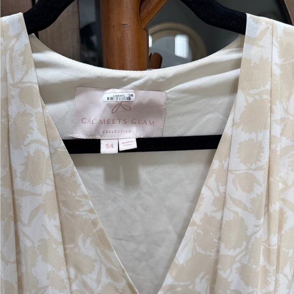 EUC Gal Meets Glam Esther Elegant Cream Floral Dress - Picture 5 of 11